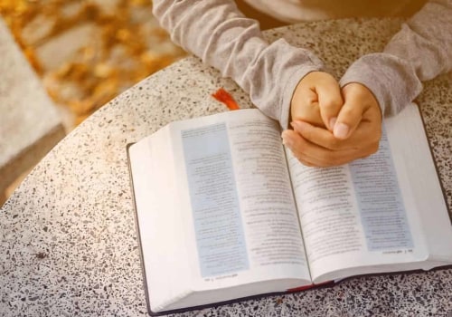 Developing a Consistent Prayer Life: Tips and Tools for Deepening Your Understanding of the Bible